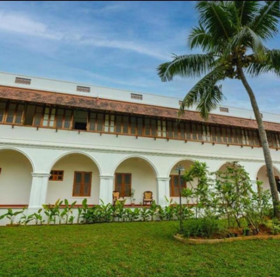 Marari Beach Bungalow Resort Alleppey Mararikulam Bagian luar foto